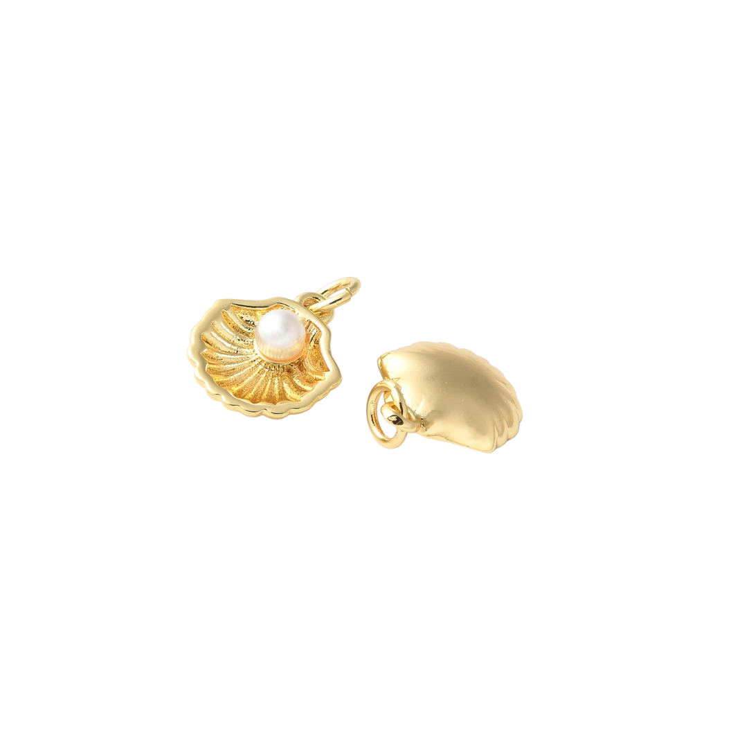 Side & Back View of the Gold Oceana Oyster Charm