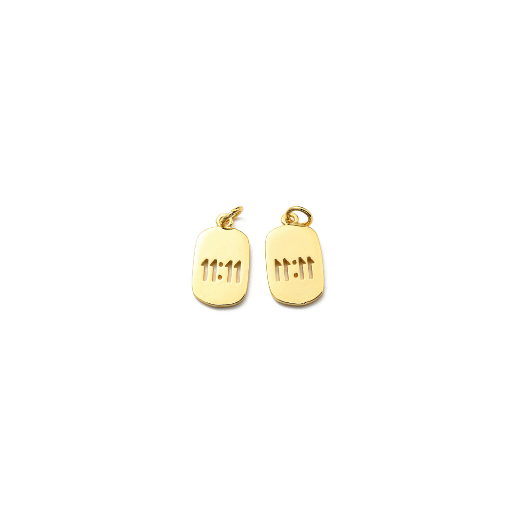 Front and back of Gold 11:11 Wish Charm