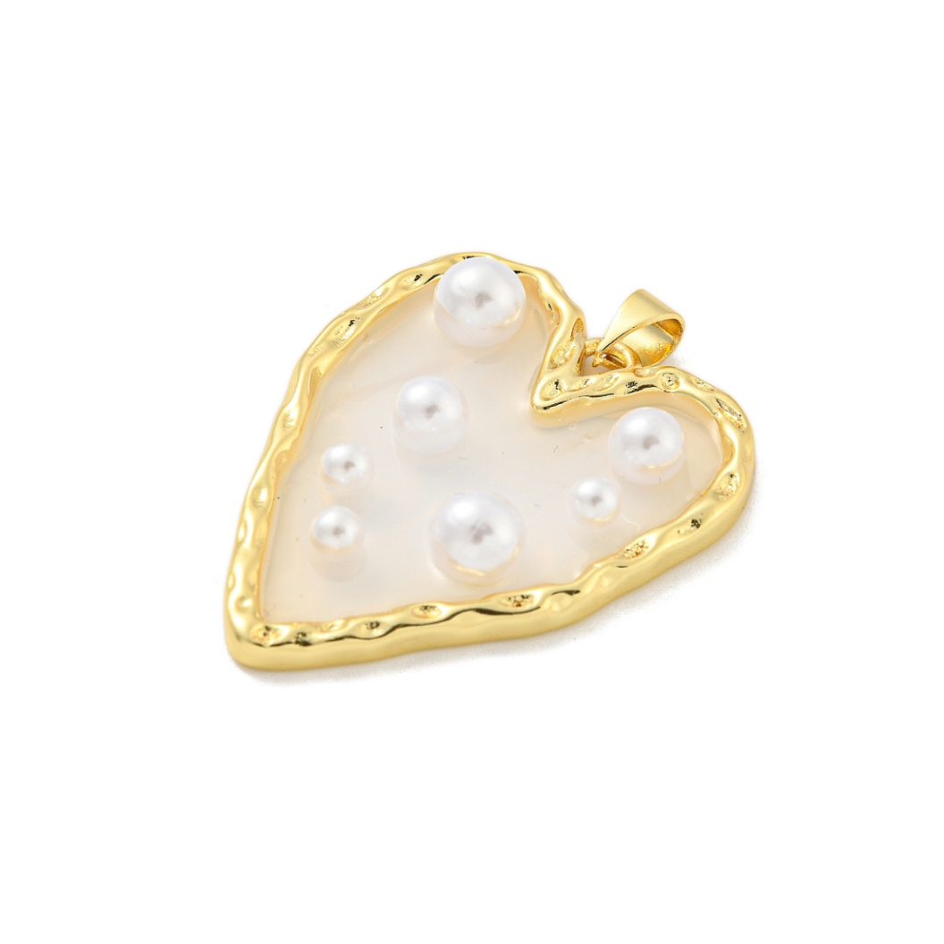 Side view of the Gold Pearl Studded Heart