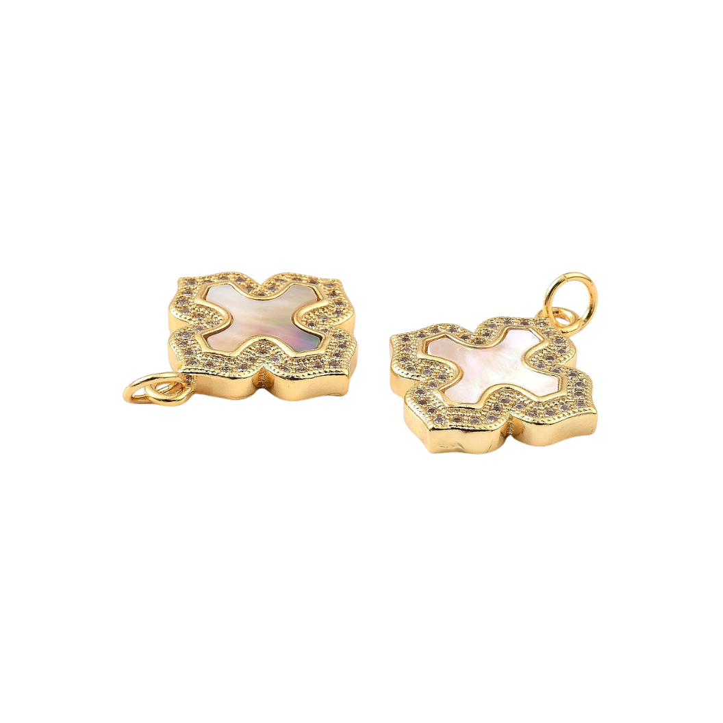 Side view of the Gold Cubic Zirconia Shell Charm